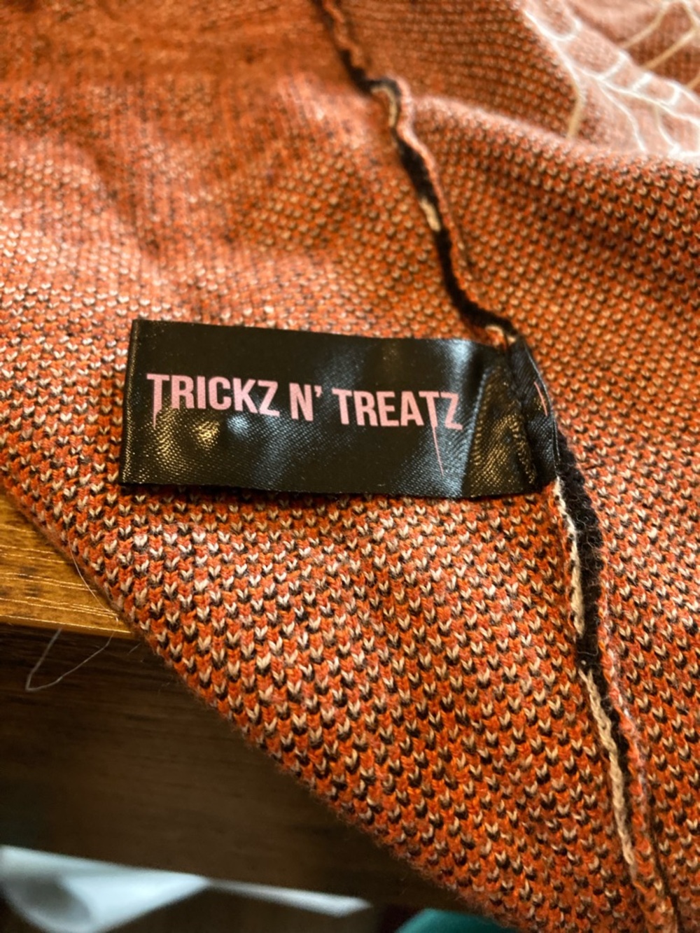 Trickz N' Treatz Halloween vest and spider necklace - Picture 9 of 10